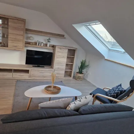 Ferienwohnung Volkersbergblick 公寓 *